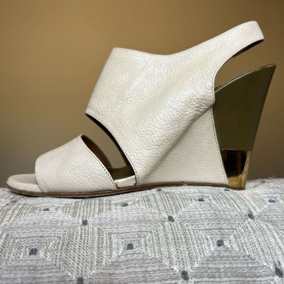 Chloe Estel Tan Leather Wedge Slingback Sandals Gold Accent Women’s EU 38 US 7.5 - Picture 3 of 16